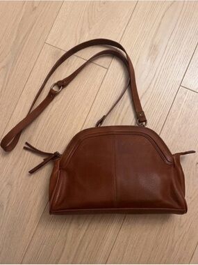 Women's Leather Brown Crossbody Bag - Elegant Everyday Shoulder Bag